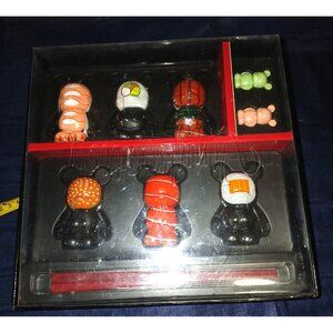 Disney Vinylmation Sushi Limited Edition Set With Chopsticks